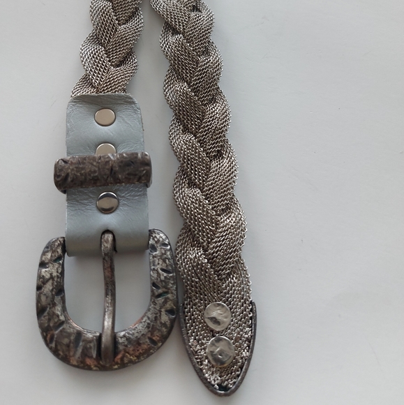 Vintage Silver tone Belt - Picture 4 of 10